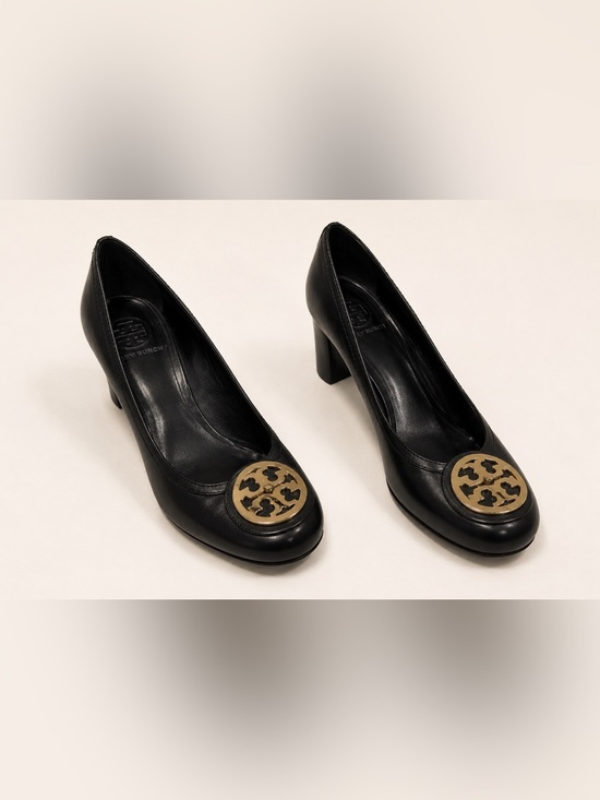 Tory Burch Shoes - Tory Burch Black Leather Pumps Heels Gold Logo Medallion Women’s Size 9M